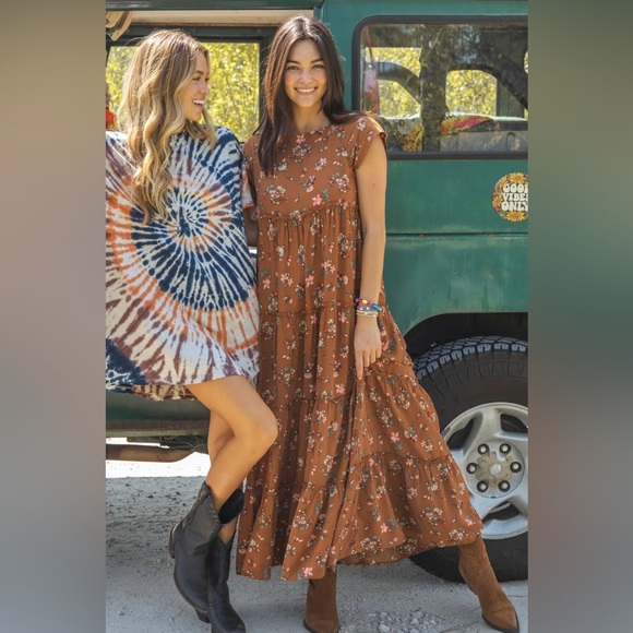 NATURAL LIFE Dresses & Skirts - NATURAL LIFE Floral Brown Maxi Dress